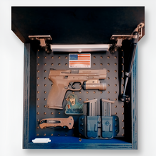 Load image into Gallery viewer, Gadsden DTOM Deluxe Handgun Concealment Wall Art
